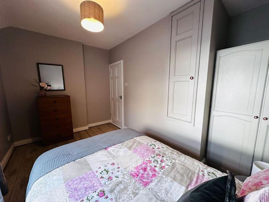 Gaeltacht Quarter Cosy Holiday home Belfast